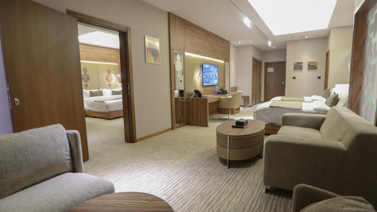V Boutique Hotel Jeddah Luaran gambar