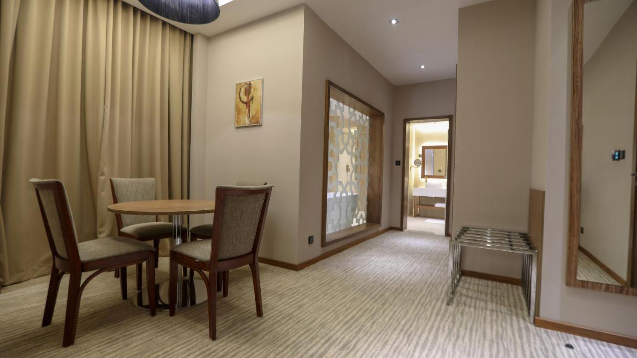 V Boutique Hotel Jeddah Luaran gambar